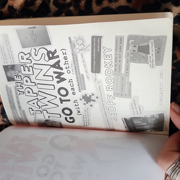 THE TAPPER TWINS GO TO WAR by Geoff Rodkey a scholastic book - Picture 3 of 5